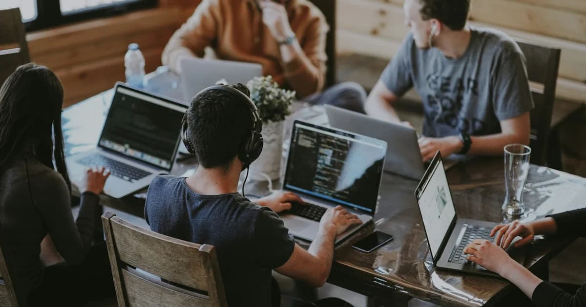 How to Build and Scale a Profitable Bootstrapped SaaS in 2026: The Zero-to-$1M Playbook