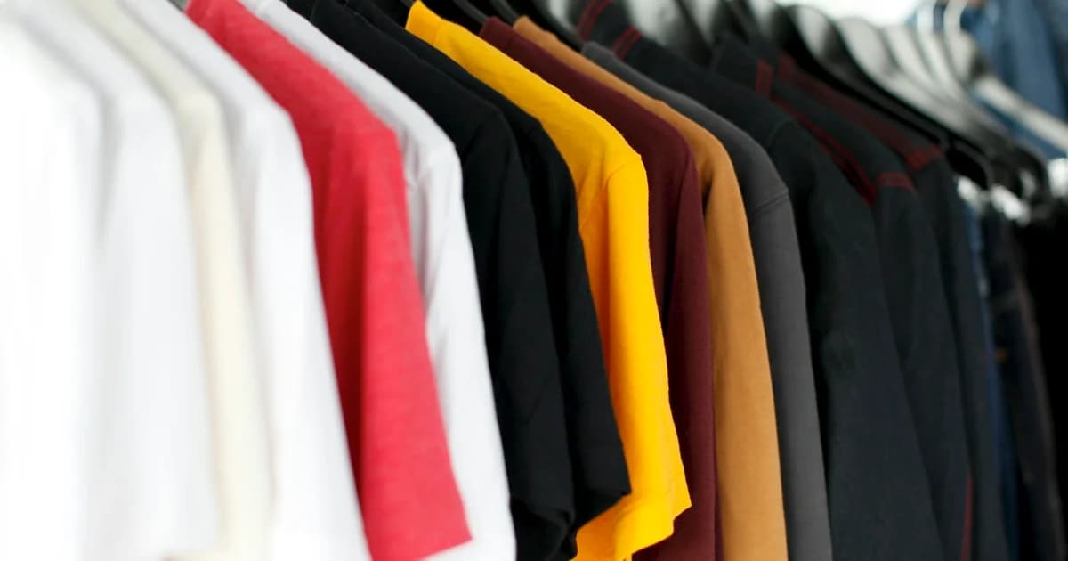 Summer 2026 Minimalist Capsule Wardrobe: 20 Timeless Pieces for 50+ Outfits